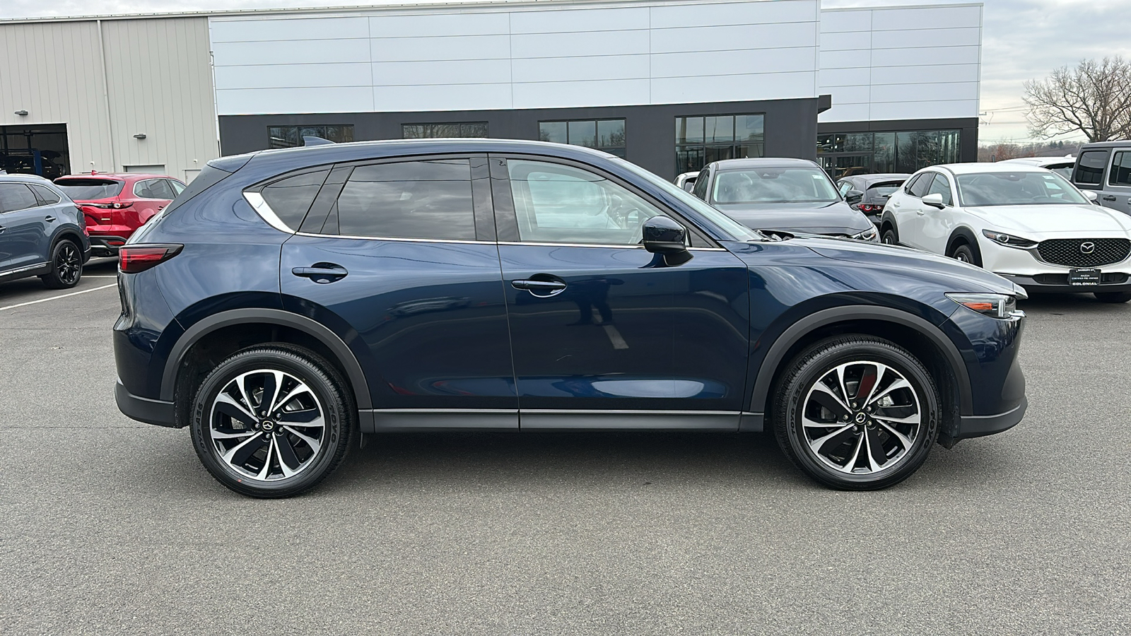 2022 Mazda CX-5 2.5 S Premium Package 3