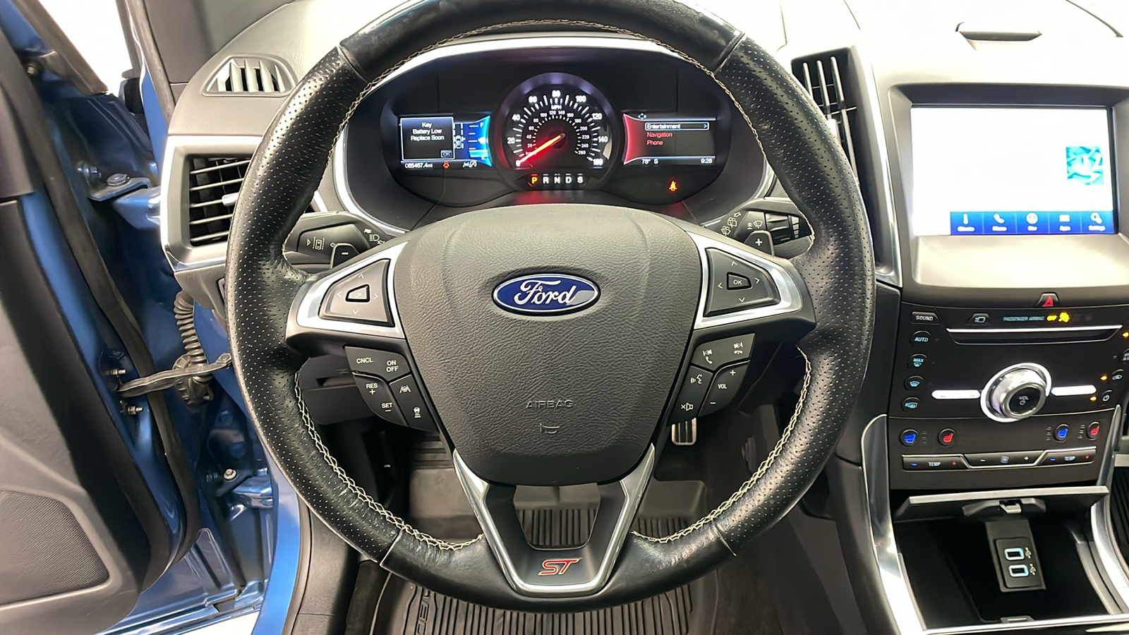 2019 Ford Edge ST 14