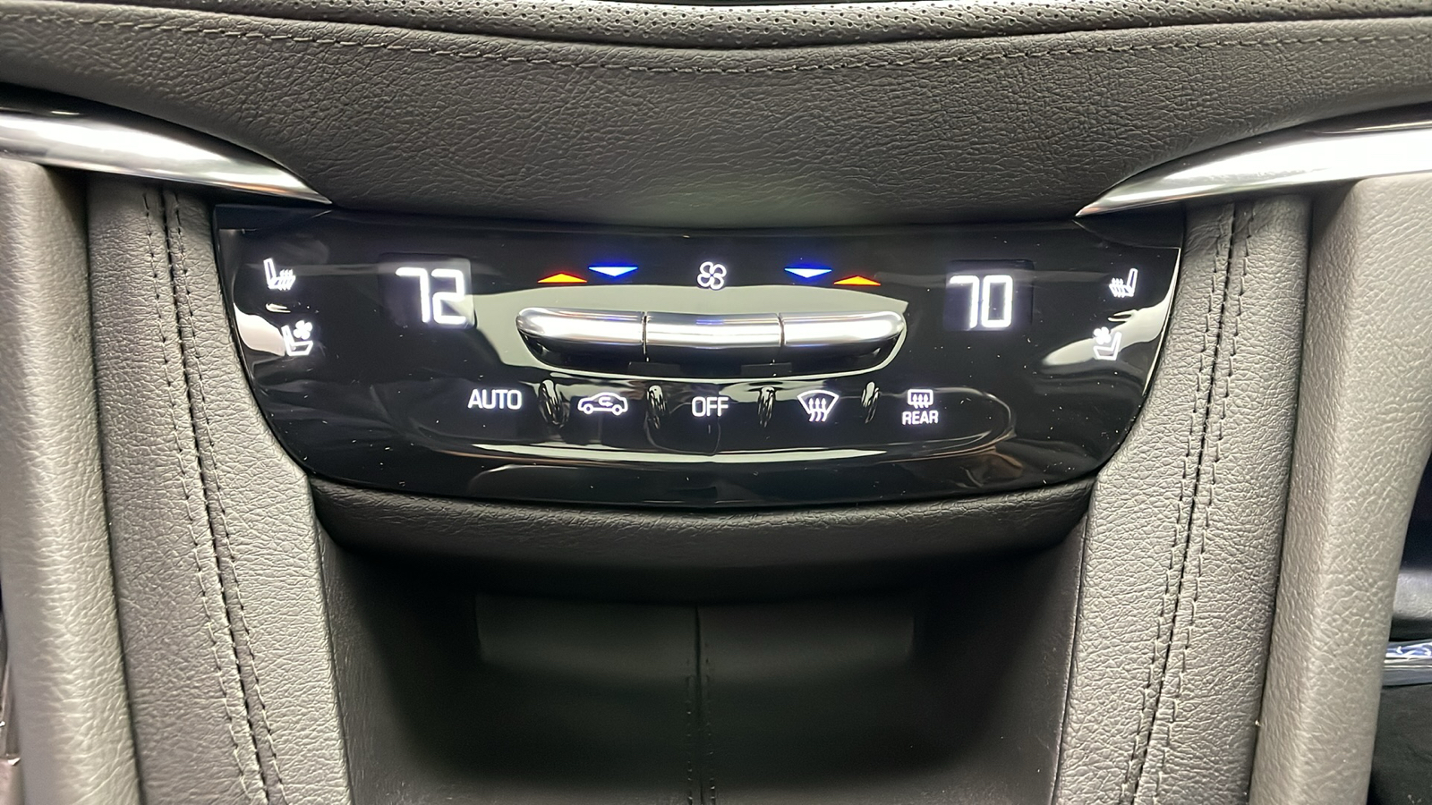 2021 Cadillac XT5 Premium Luxury 24