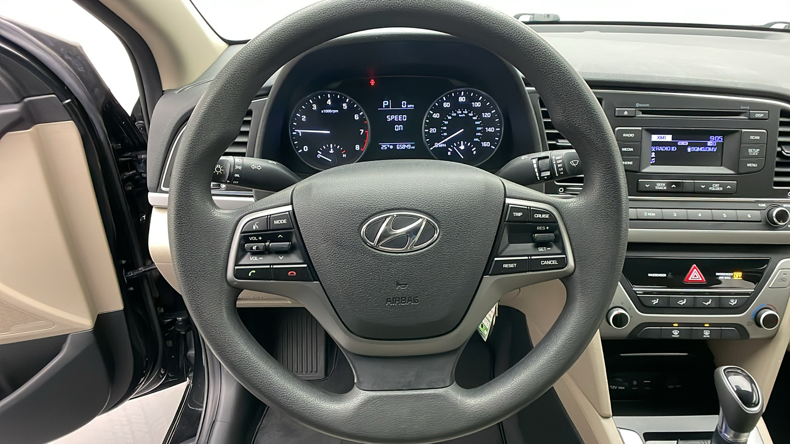 2017 Hyundai Elantra SE 12