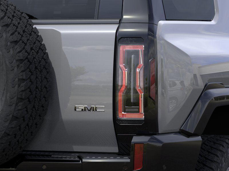 2025 GMC Hummer EV SUV 3X 11