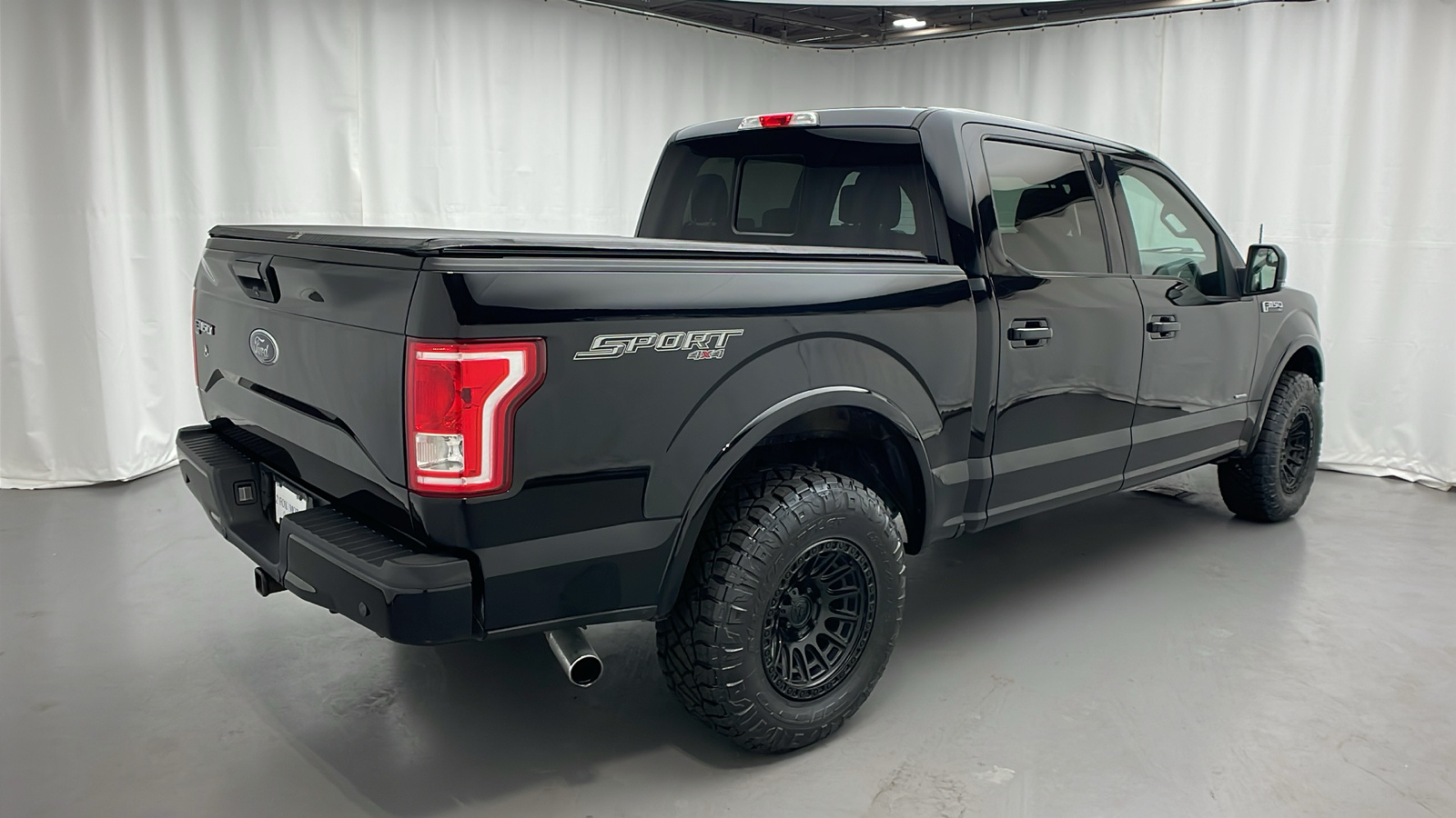 2016 Ford F-150 XLT 3