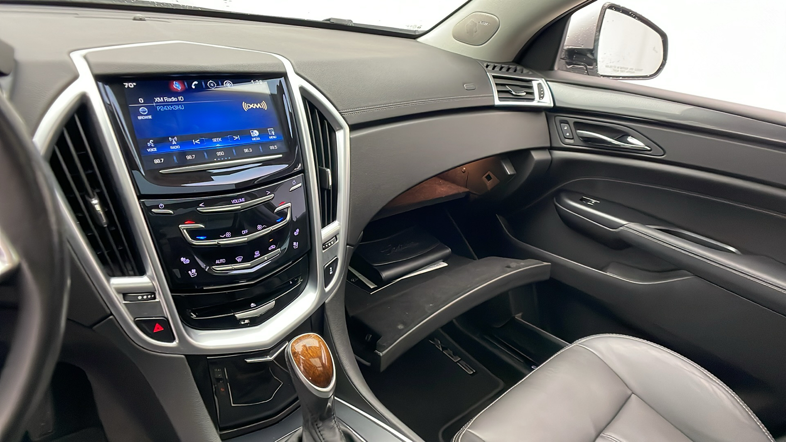 2016 Cadillac SRX Premium 19