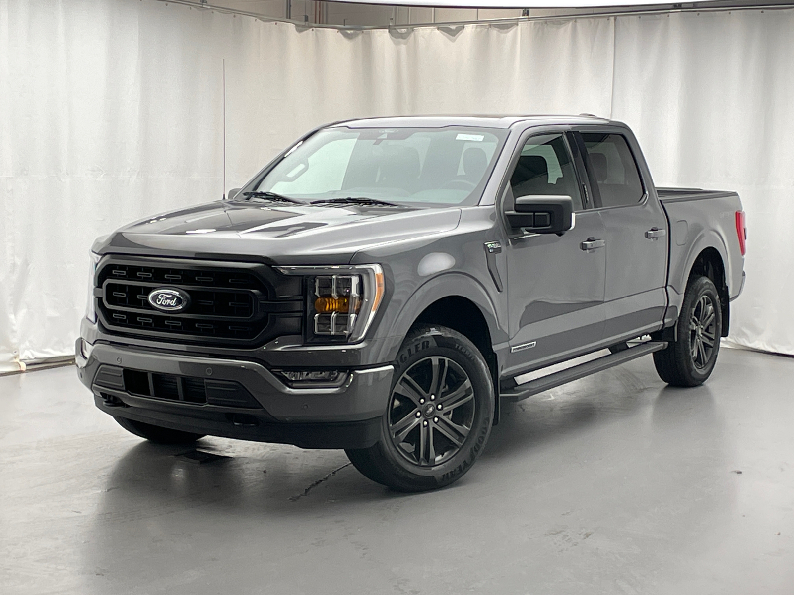 2021 Ford F-150 XLT 1