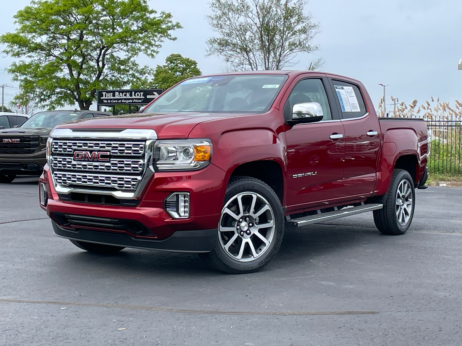 2022 GMC Canyon Denali 1