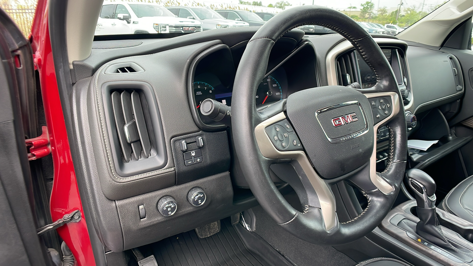 2022 GMC Canyon Denali 11