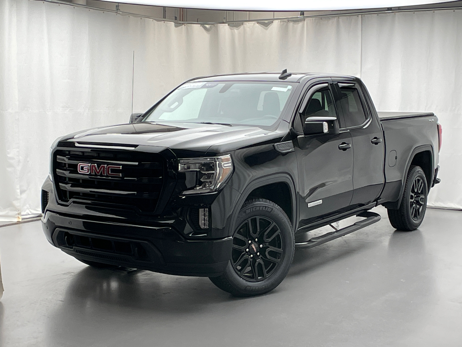 2019 GMC Sierra 1500 Elevation 1