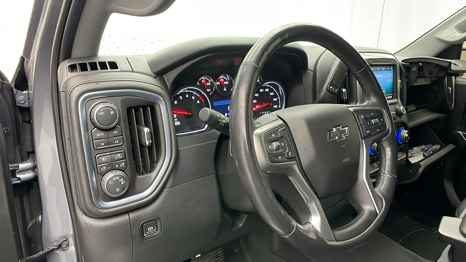 2019 Chevrolet Silverado 1500 RST 11