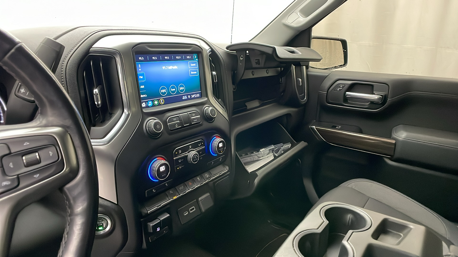 2019 Chevrolet Silverado 1500 RST 19