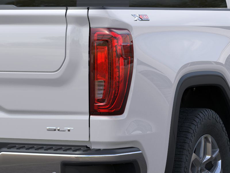 2025 GMC Sierra 1500 SLT 11