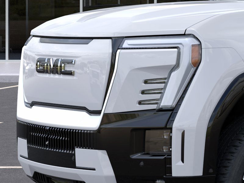 2025 GMC Sierra EV Denali 13