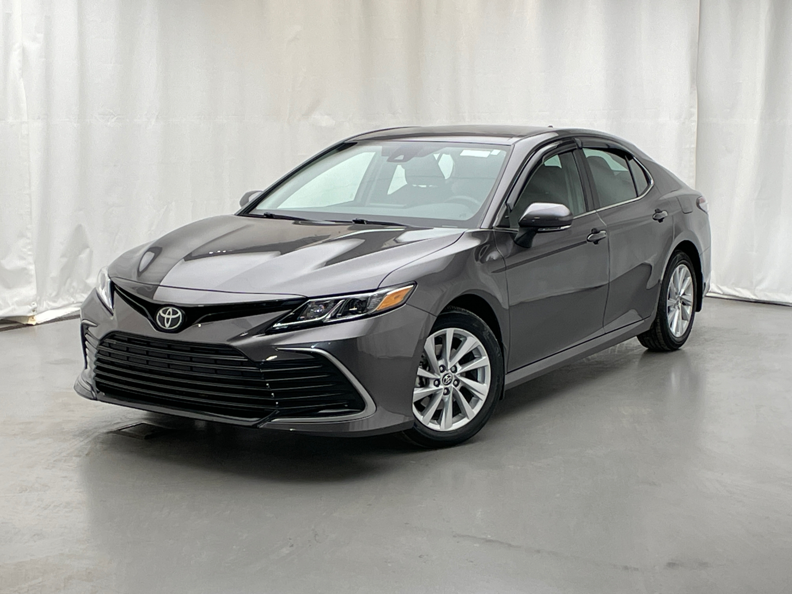 2023 Toyota Camry LE 1