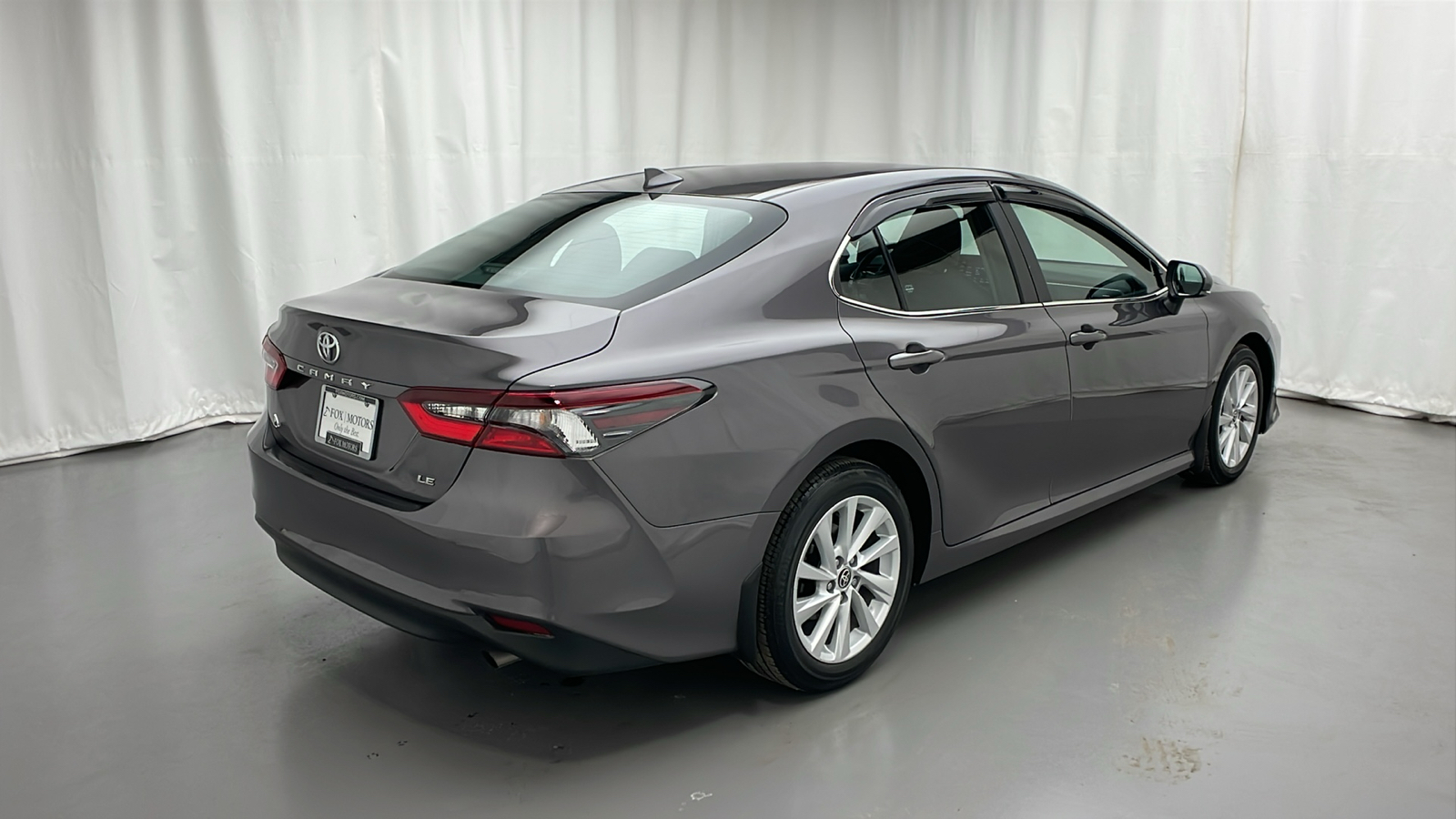 2023 Toyota Camry LE 3