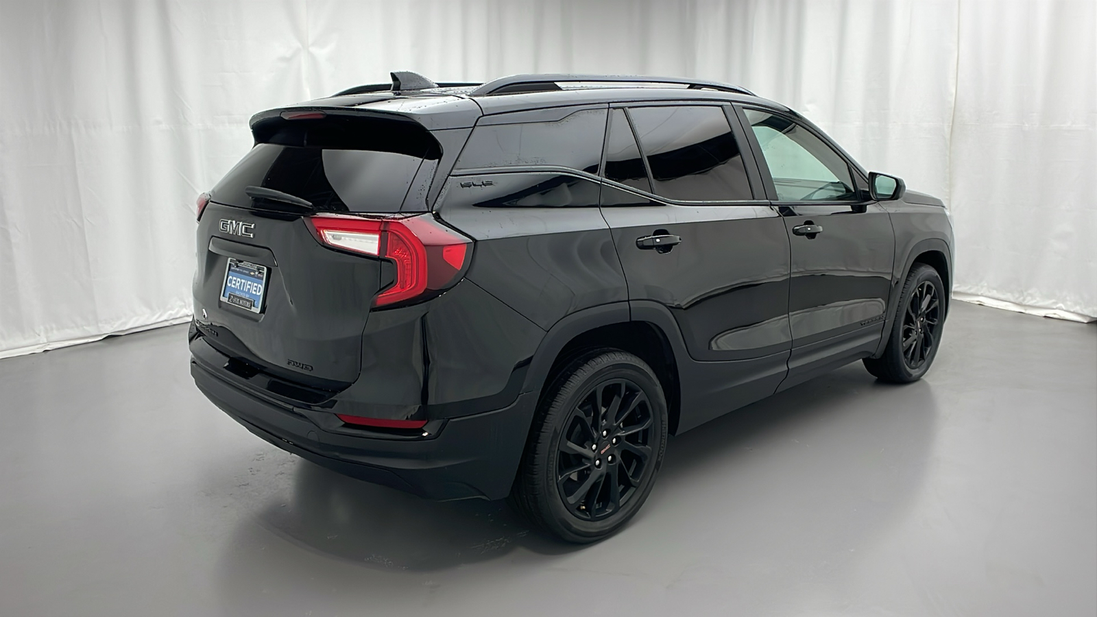 2023 GMC Terrain SLE 3