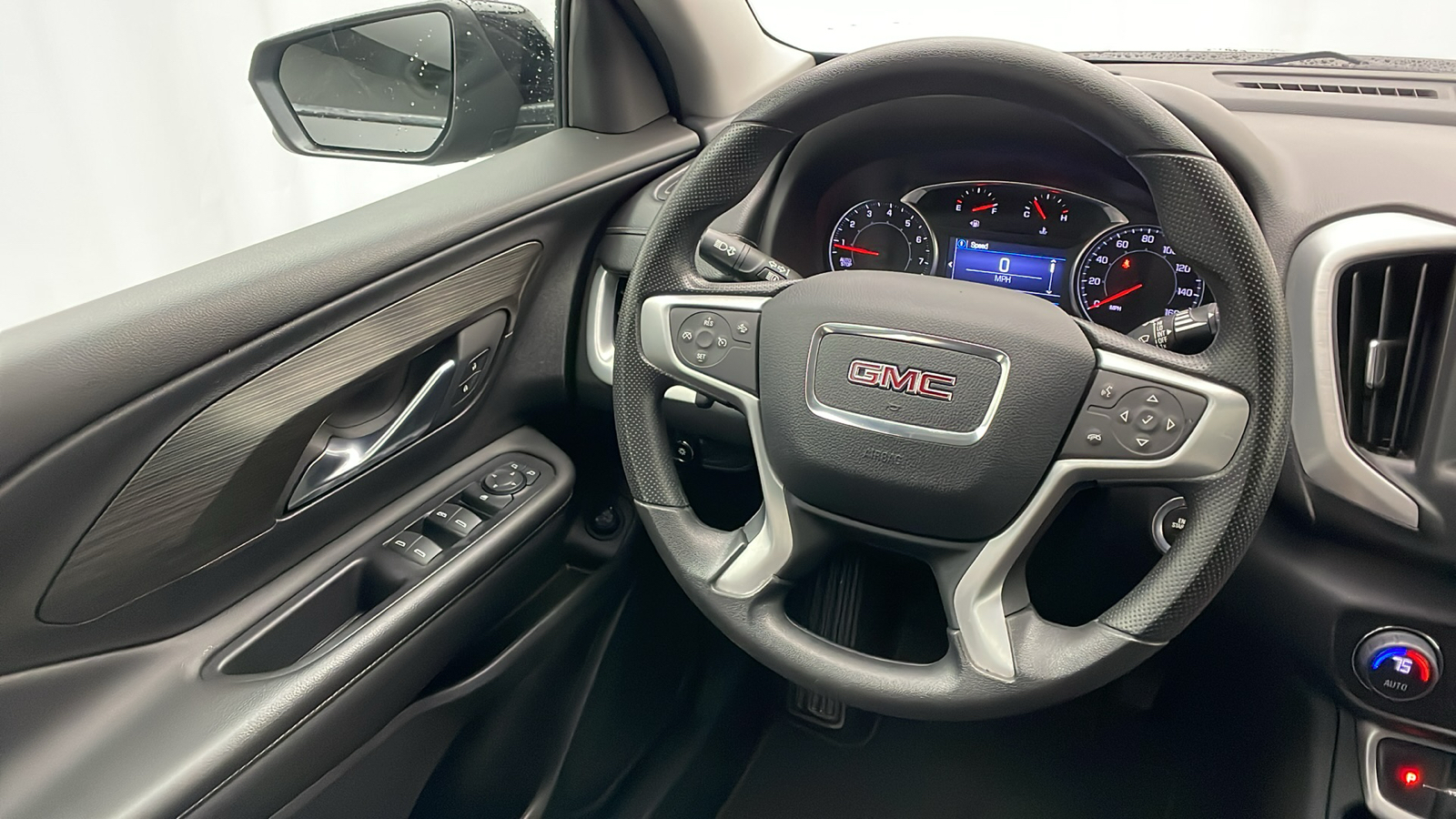 2023 GMC Terrain SLE 7