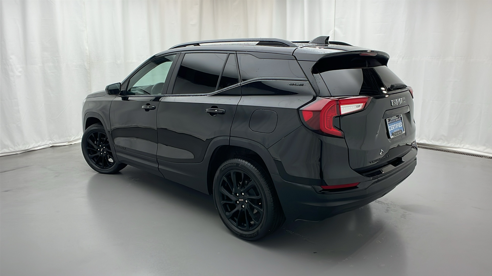 2023 GMC Terrain SLE 37