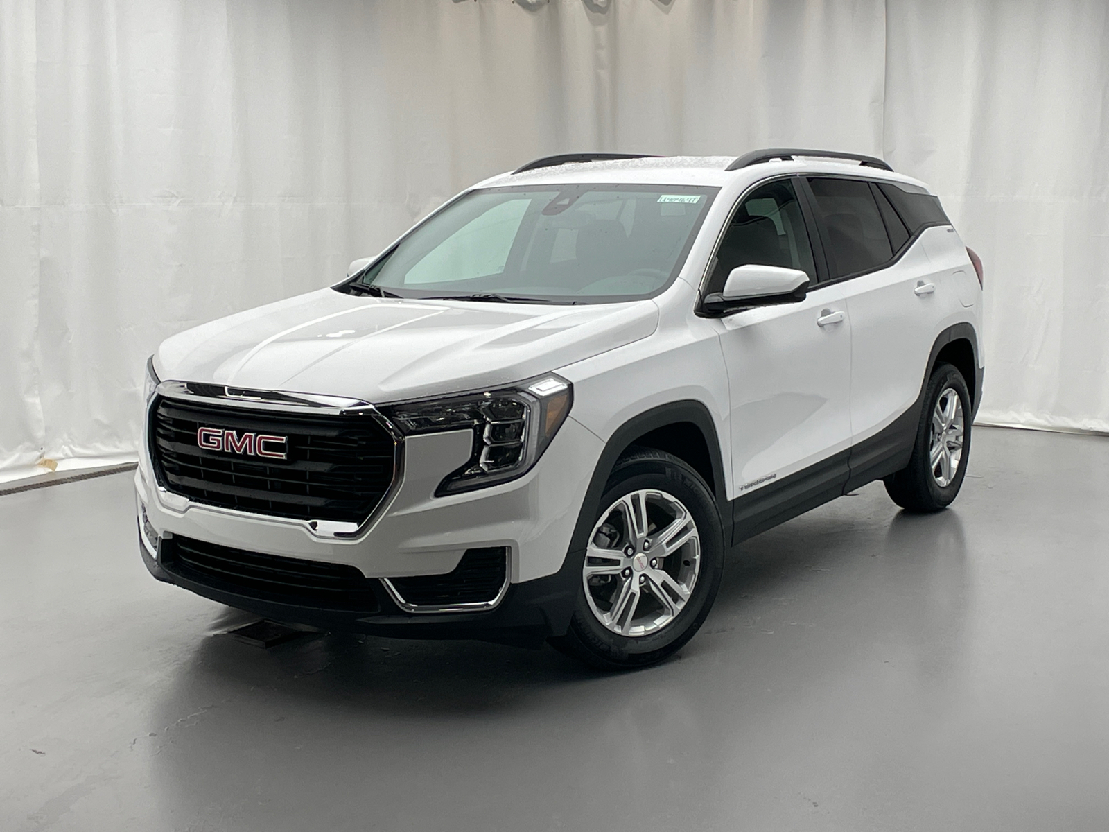 2024 GMC Terrain SLE 1