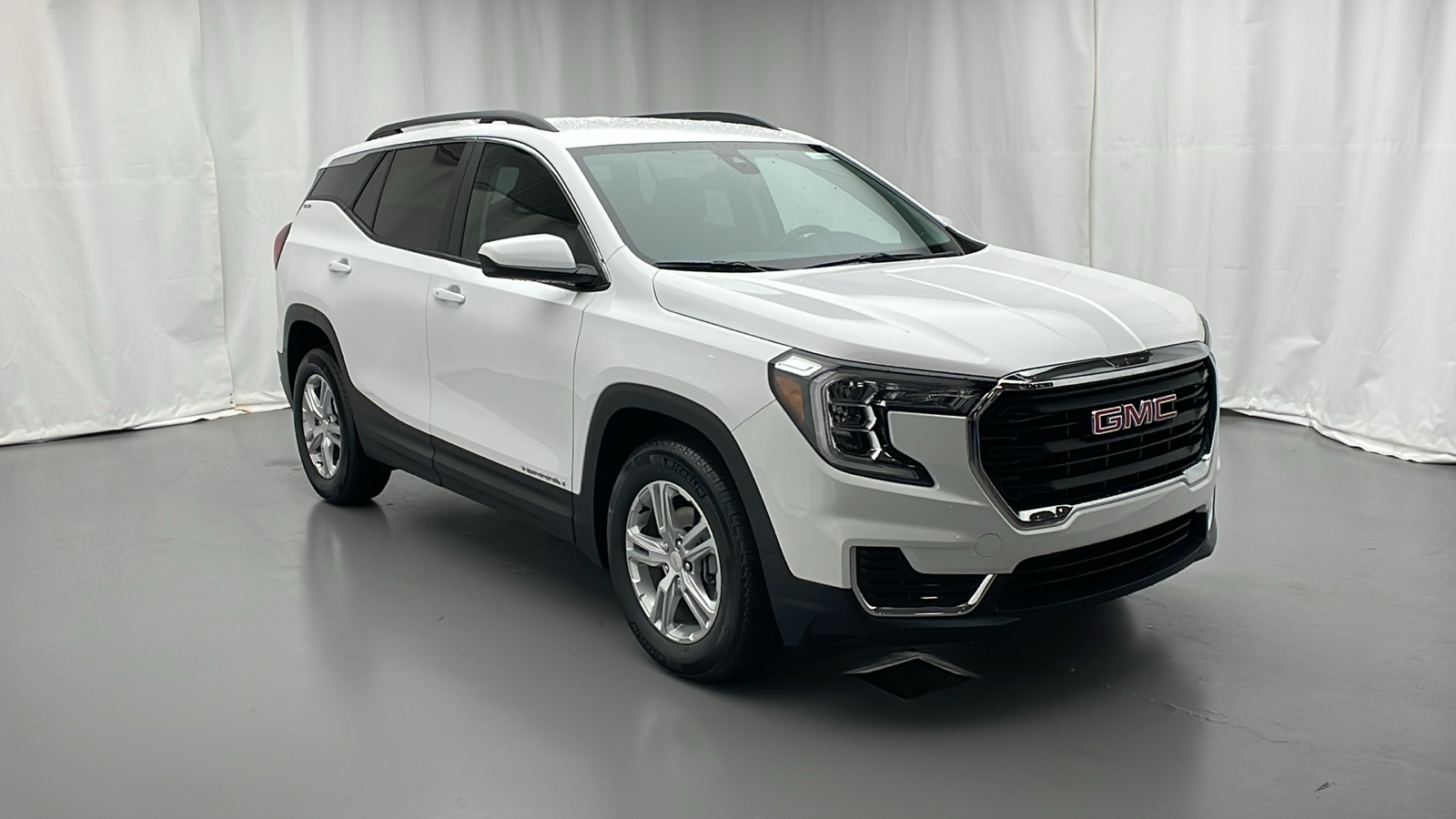 2024 GMC Terrain SLE 2