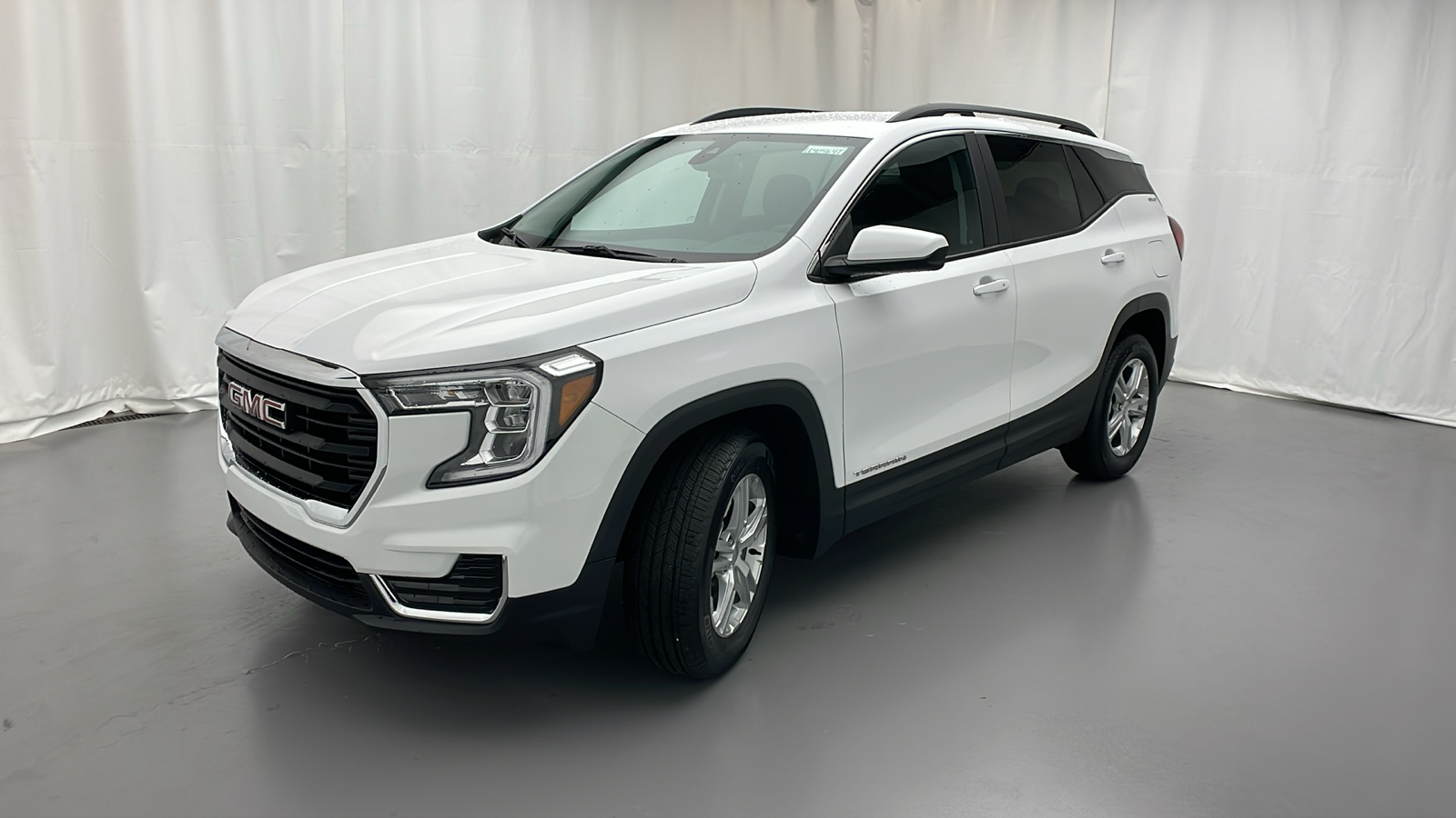 2024 GMC Terrain SLE 39