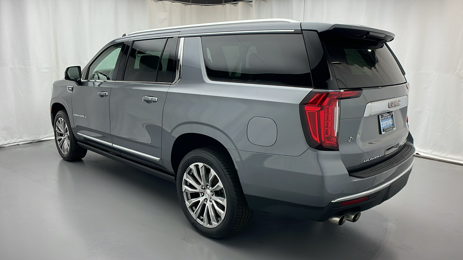 2021 GMC Yukon XL Denali 4