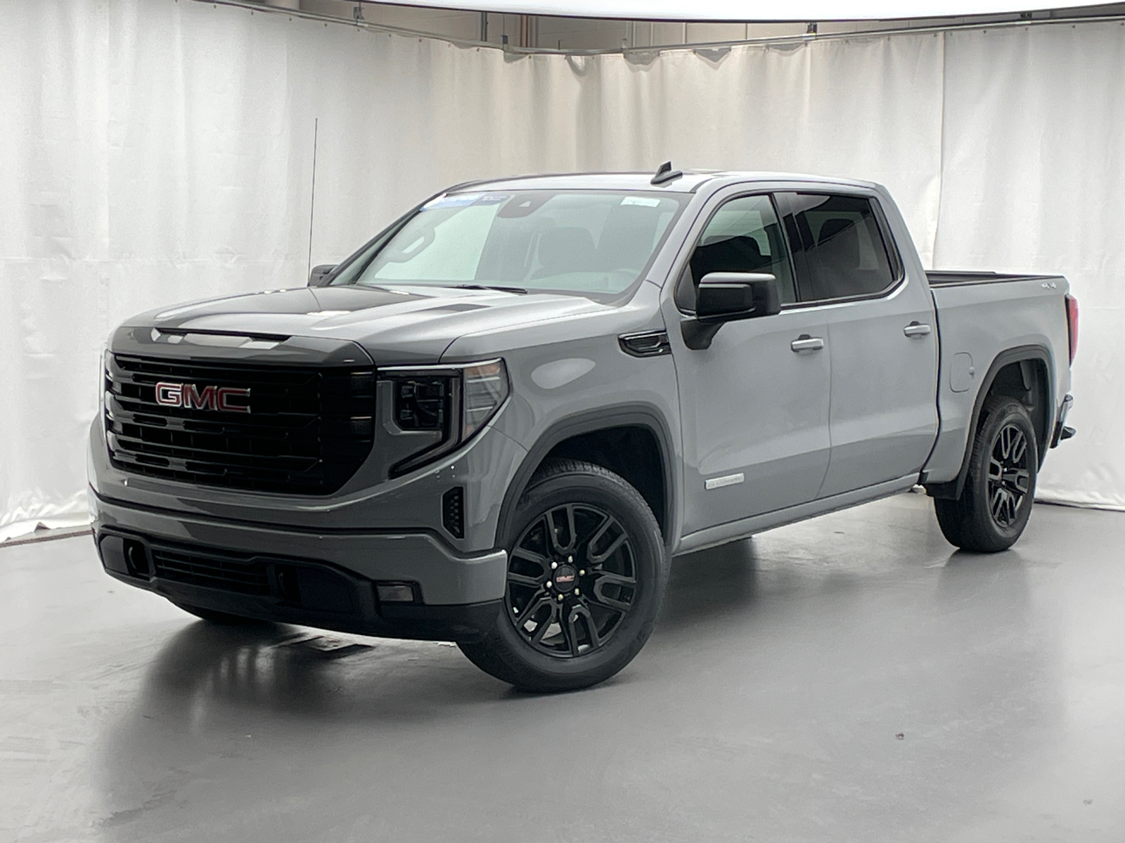 2024 GMC Sierra 1500 Elevation 1