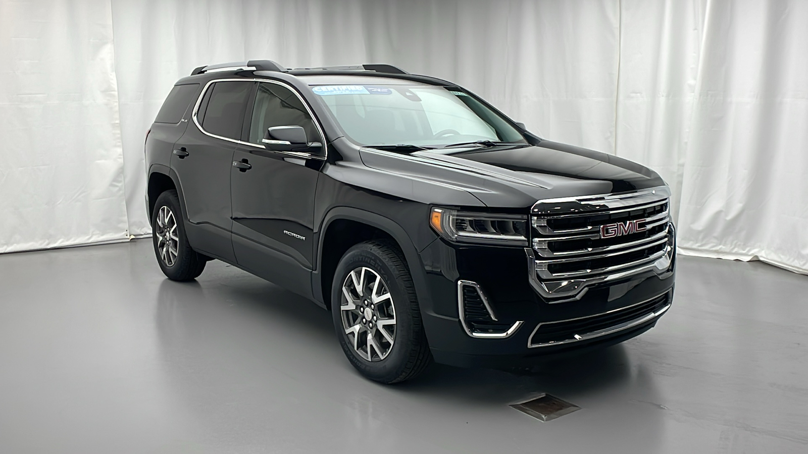 2023 GMC Acadia SLE 2