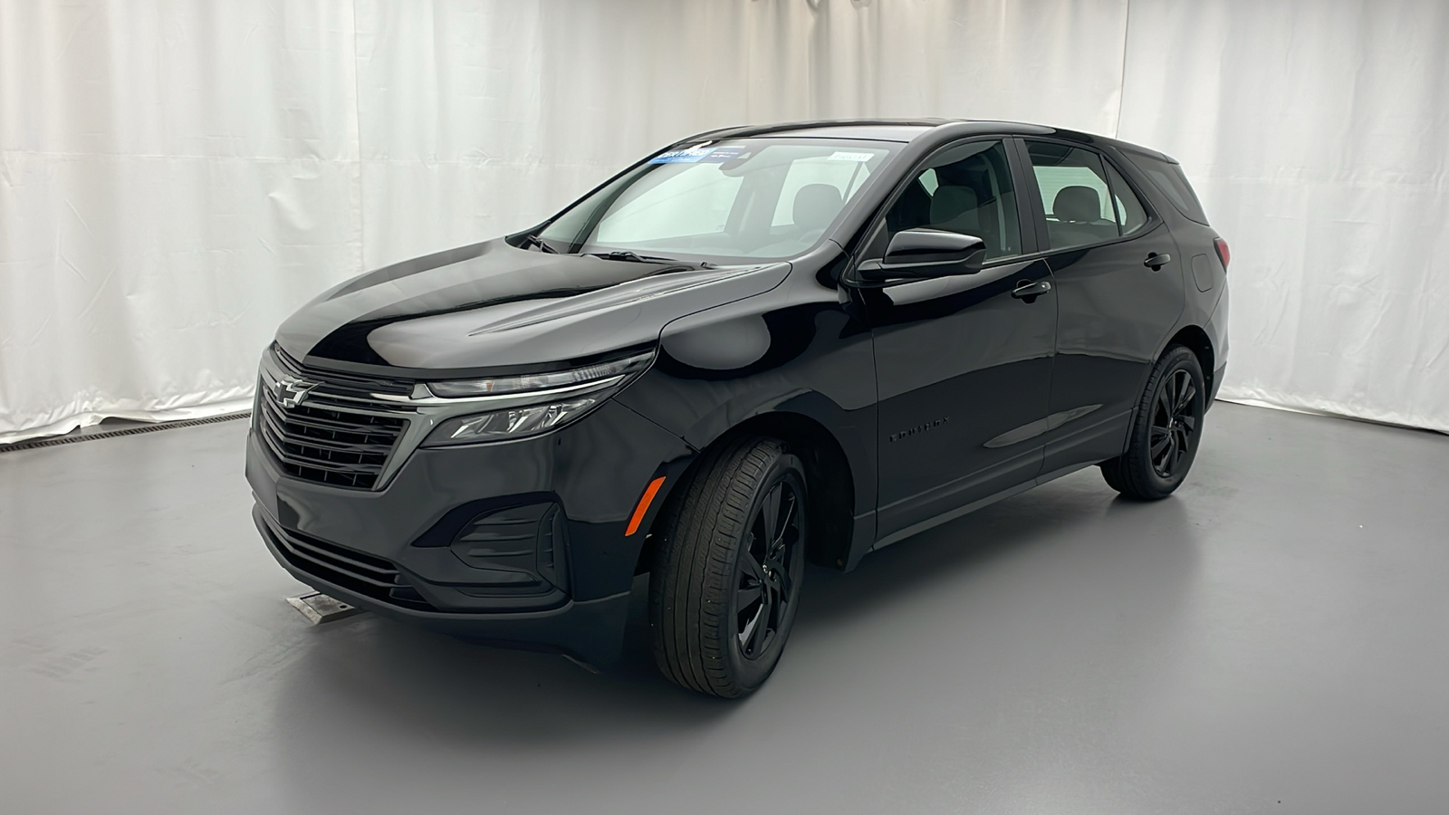 2023 Chevrolet Equinox LS 39