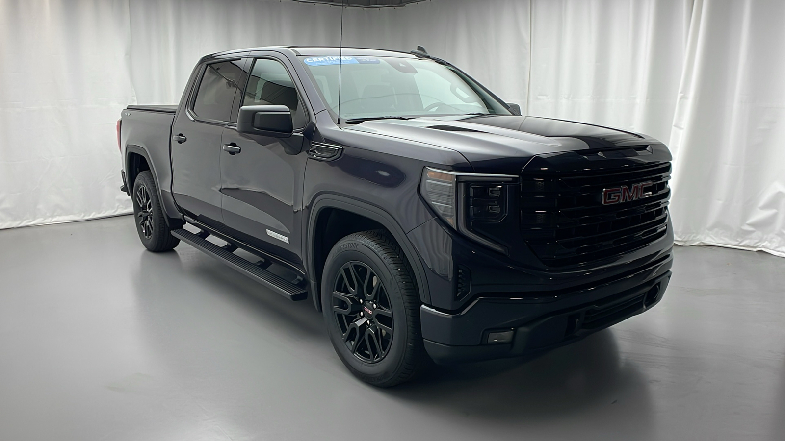 2024 GMC Sierra 1500 Elevation 2