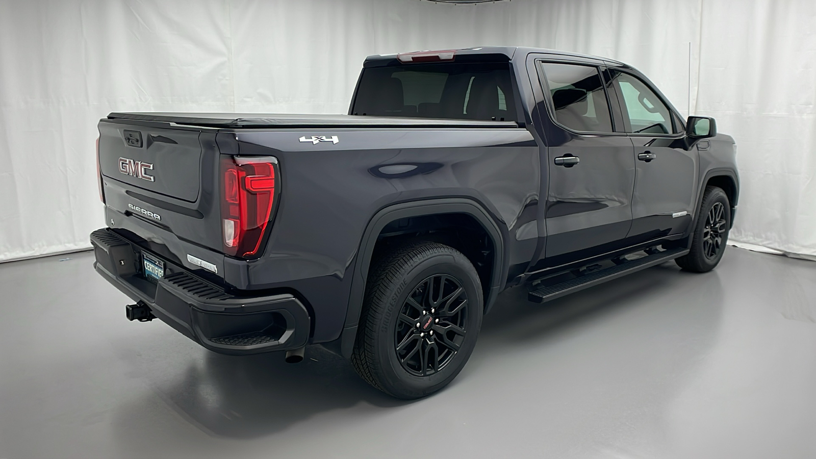 2024 GMC Sierra 1500 Elevation 3