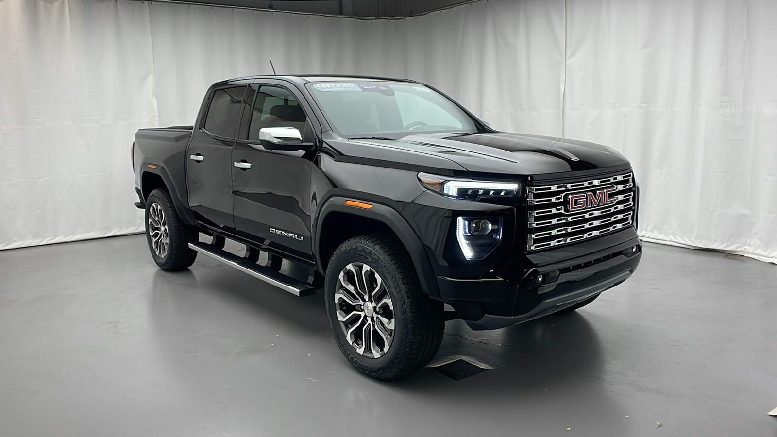 2023 GMC Canyon Denali 2