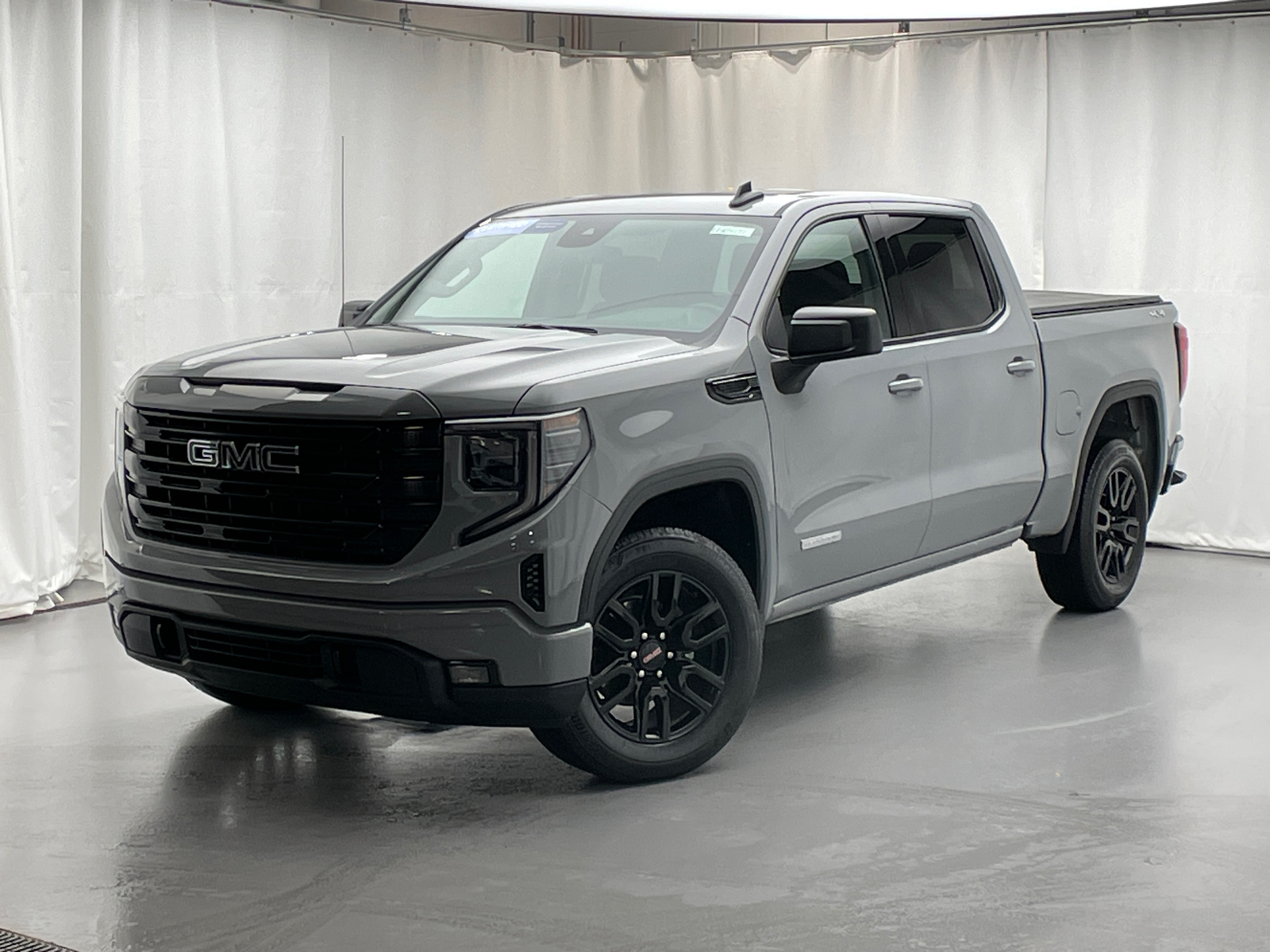 2024 GMC Sierra 1500 Elevation 1