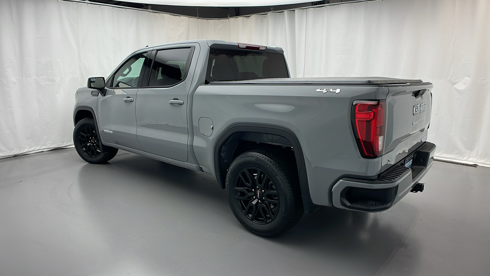 2024 GMC Sierra 1500 Elevation 33