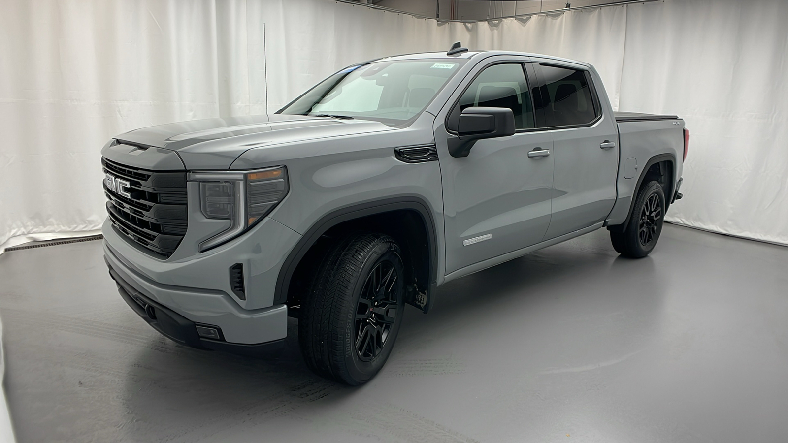 2024 GMC Sierra 1500 Elevation 40