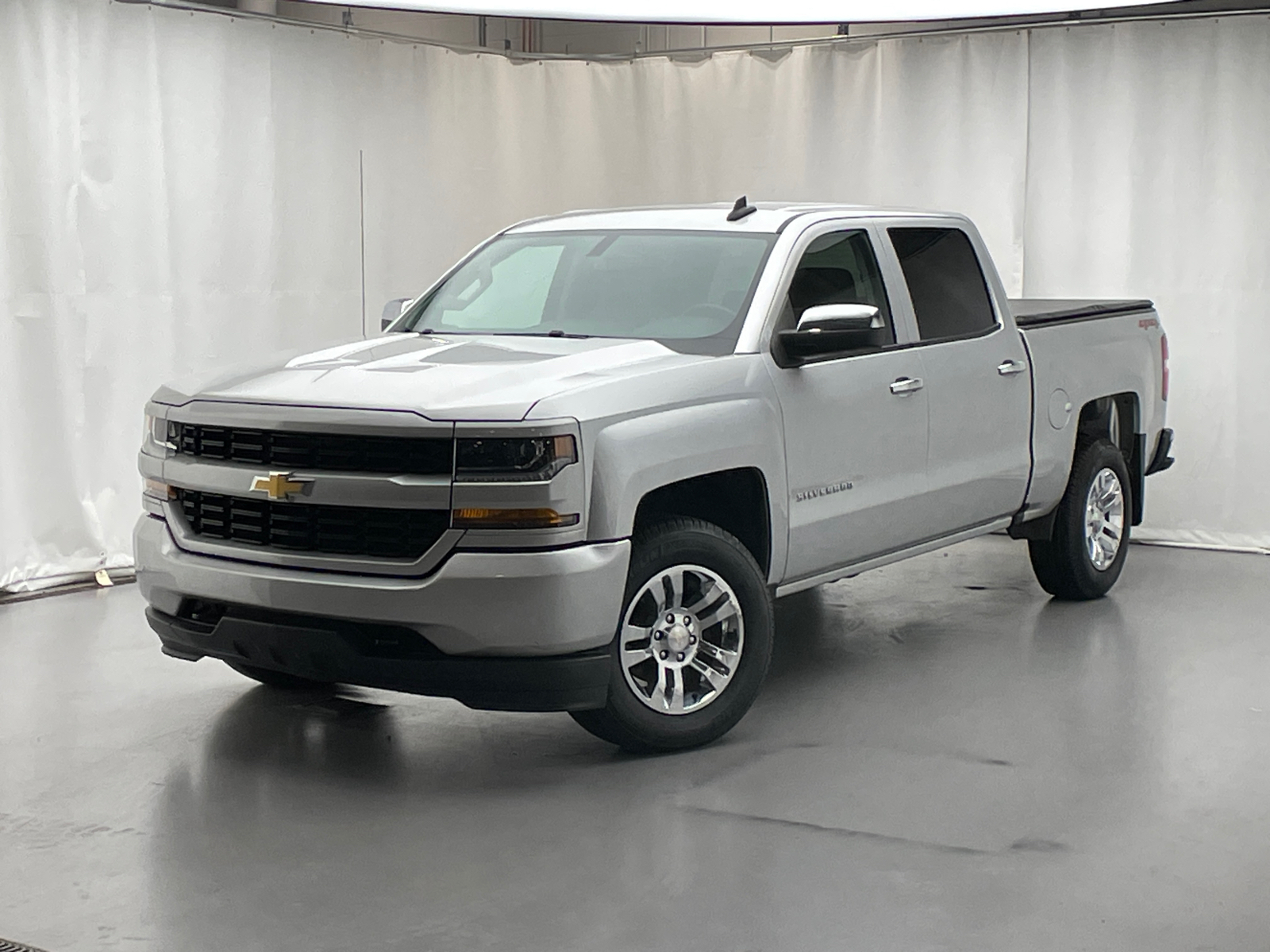 2018 Chevrolet Silverado 1500 Custom 1