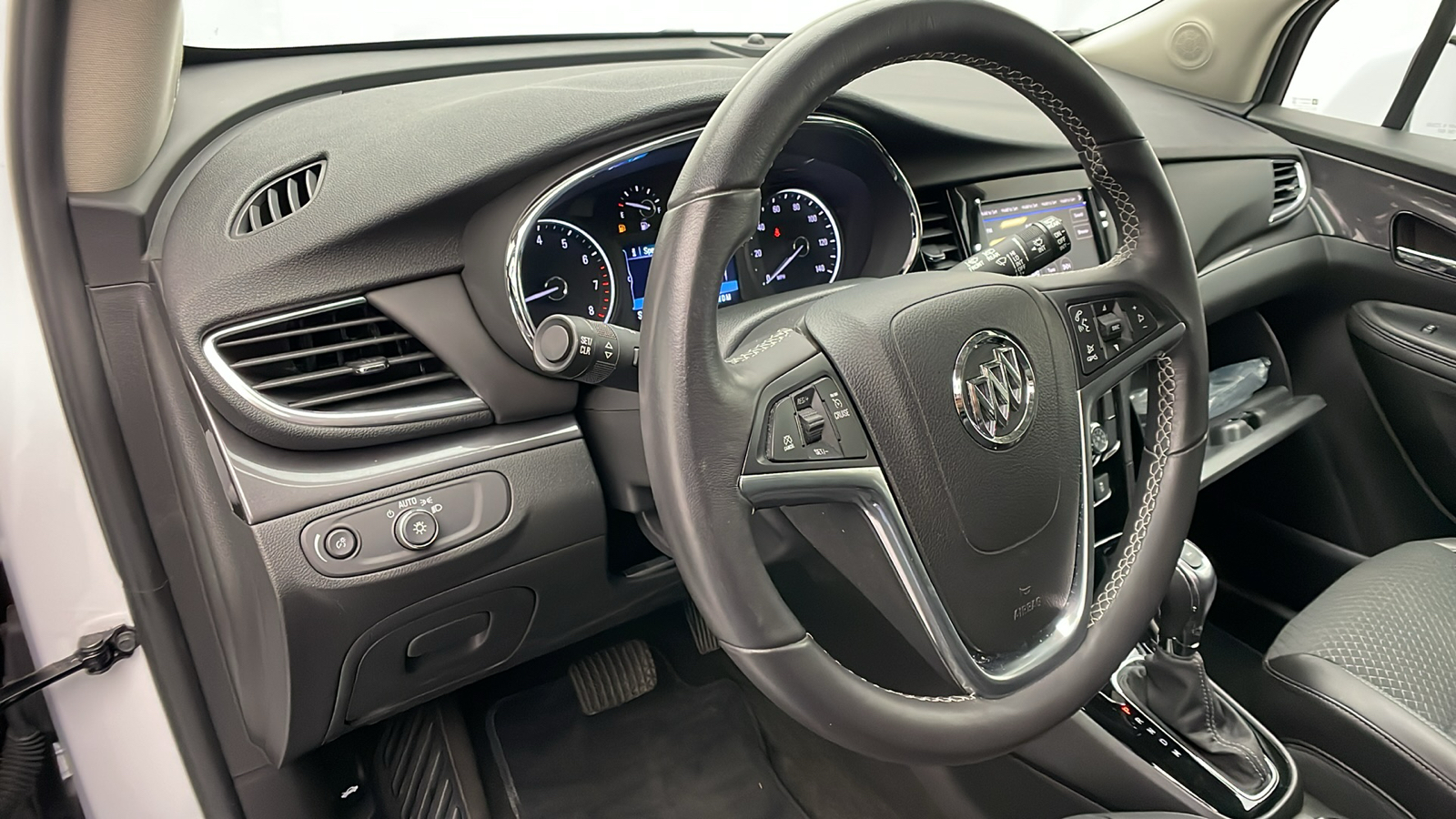 2022 Buick Encore Preferred 10