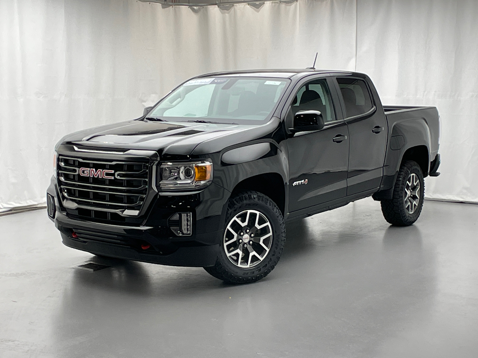 2022 GMC Canyon AT4 w/Cloth 1