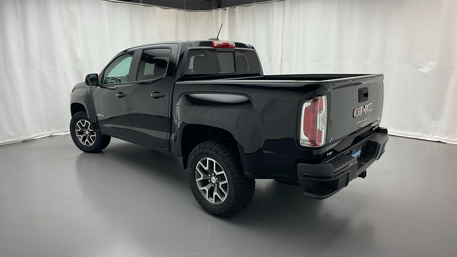 2022 GMC Canyon AT4 w/Cloth 34