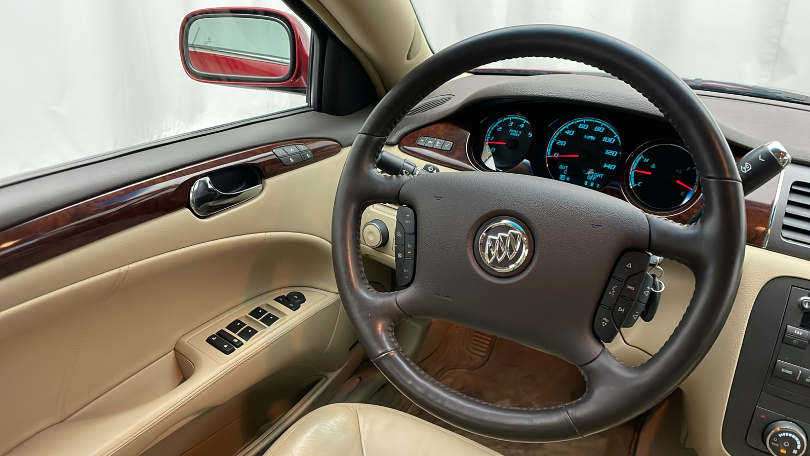 2011 Buick Lucerne CXL Premium 7