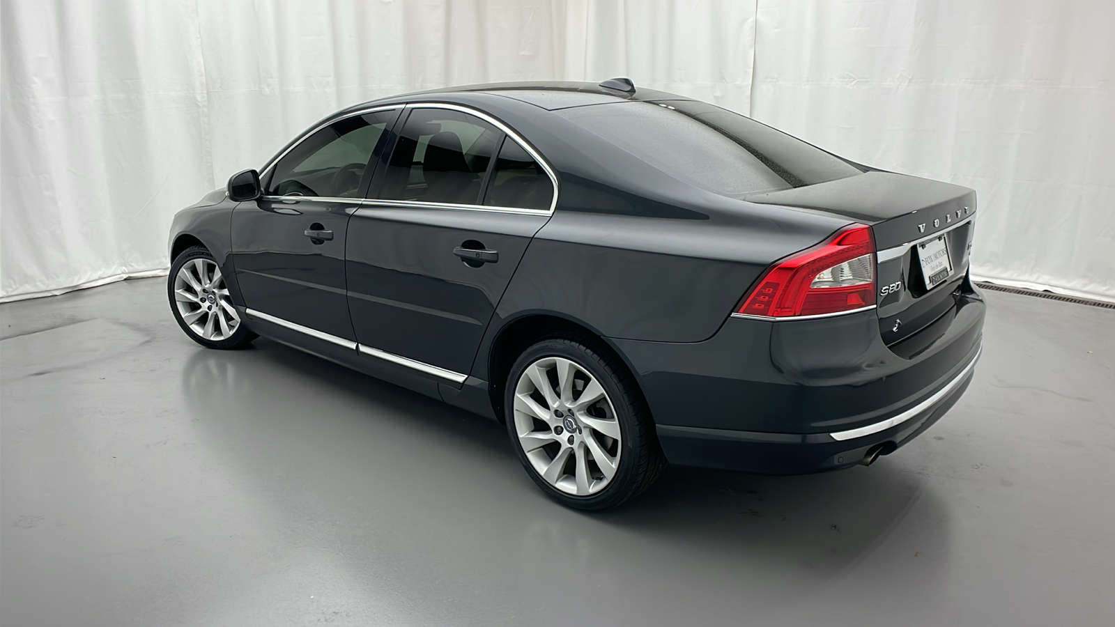 2016 Volvo S80 T5 33