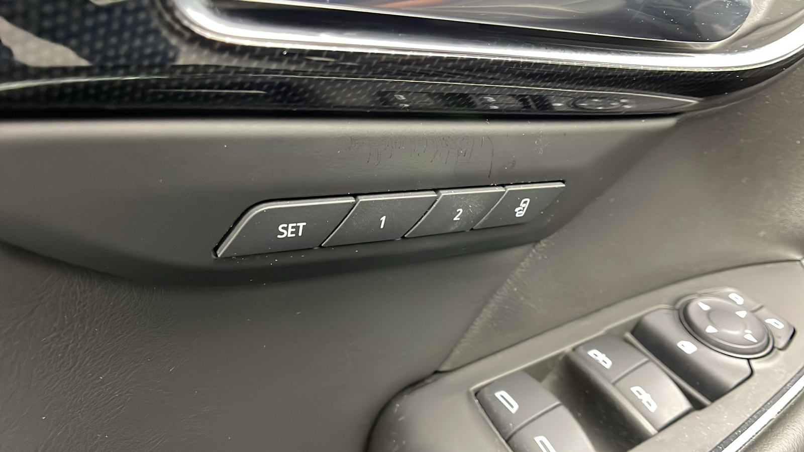 2021 Buick Envision Essence 10