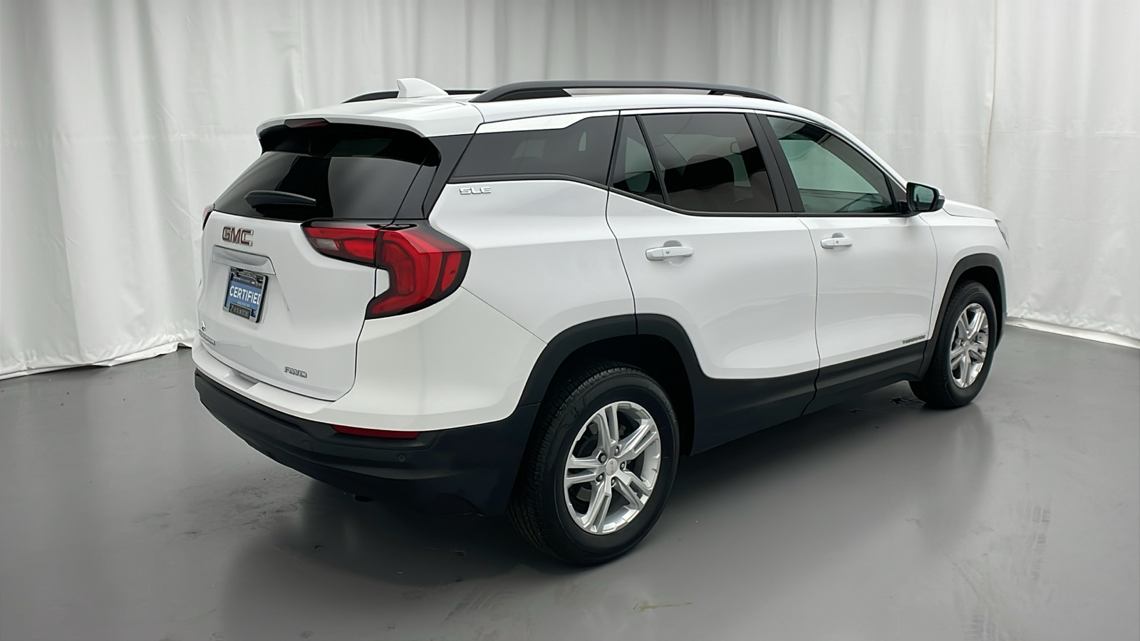 2021 GMC Terrain SLE 3