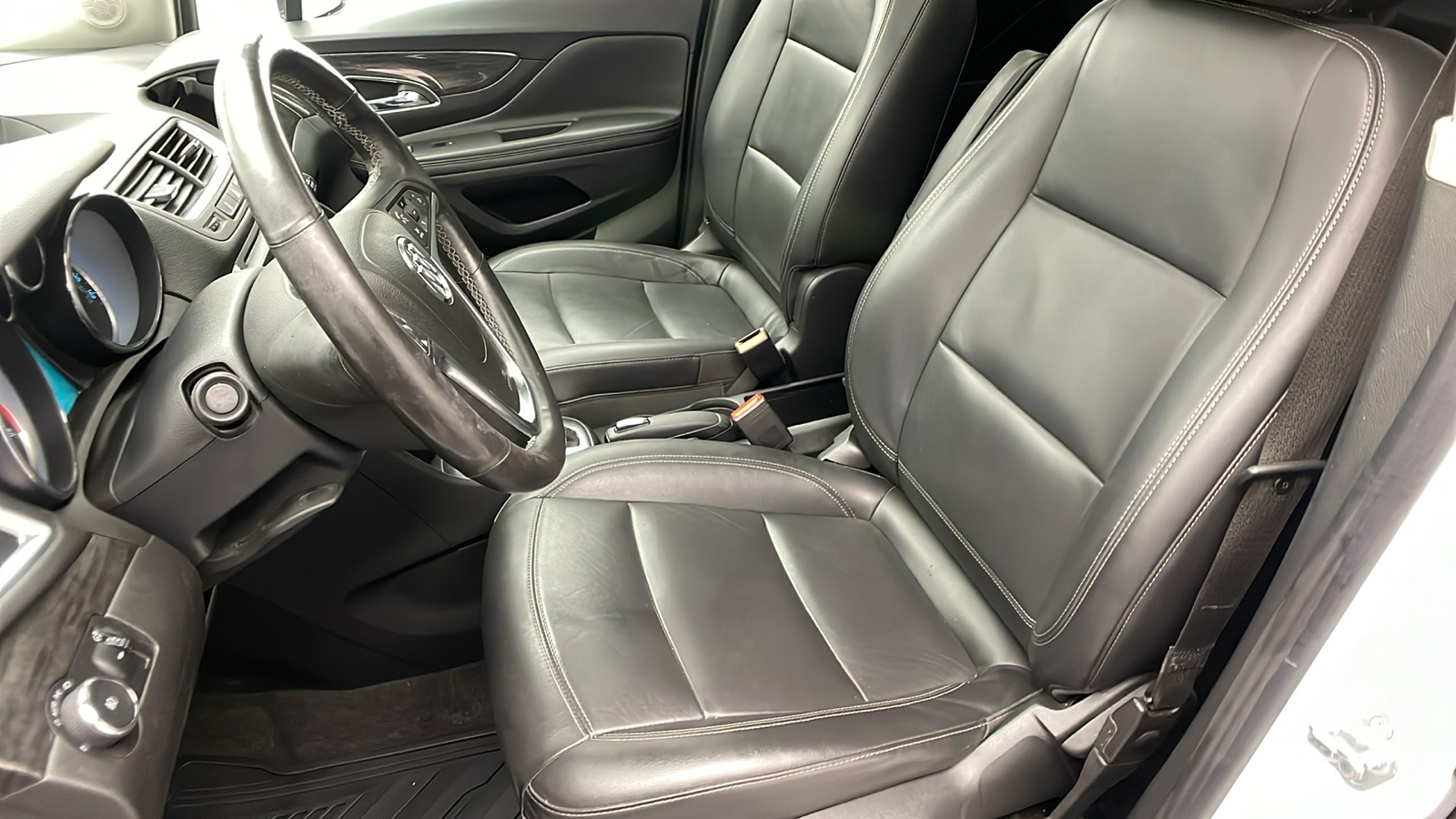 2016 Buick Encore Leather 27