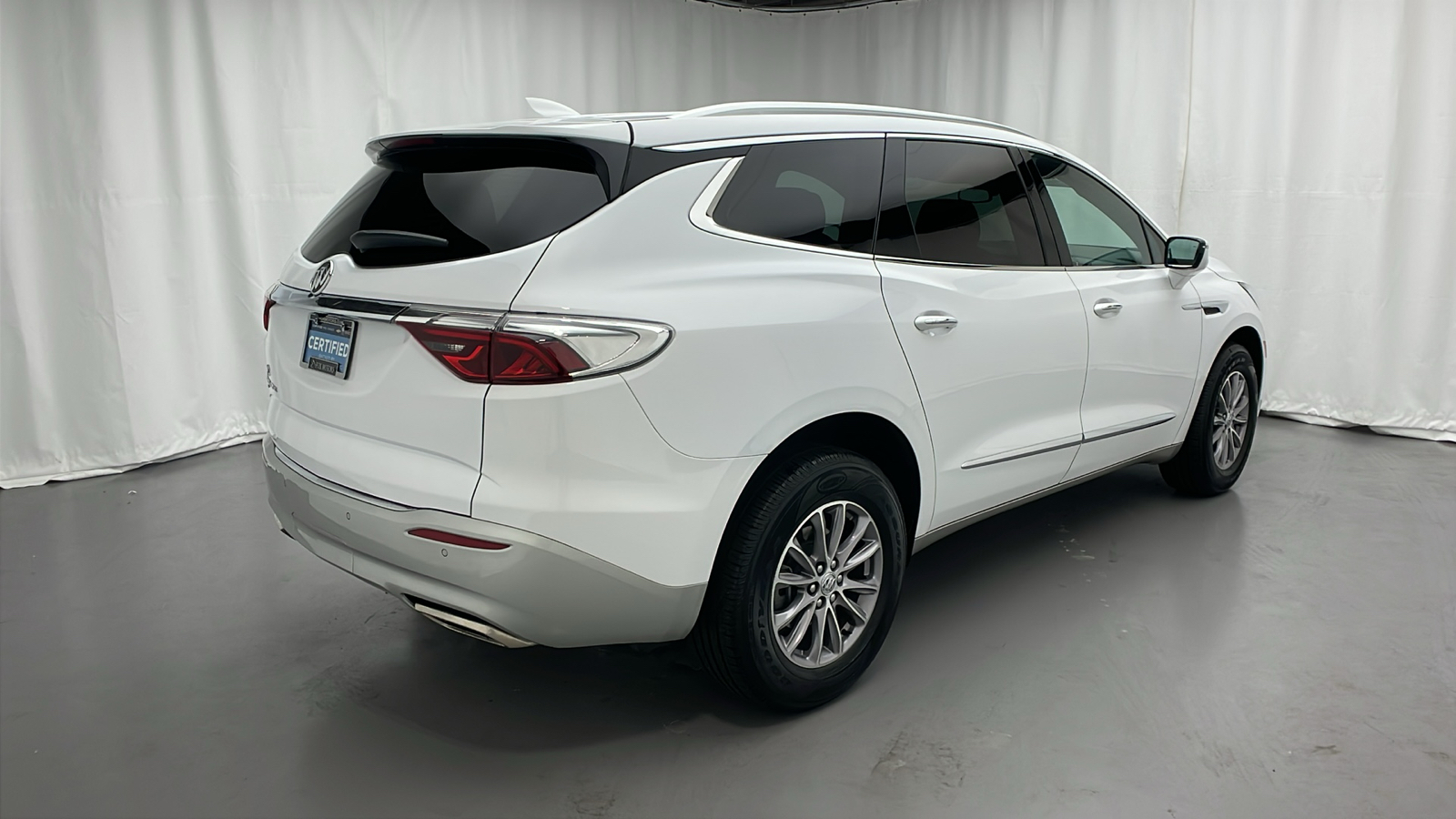 2023 Buick Enclave Essence 3