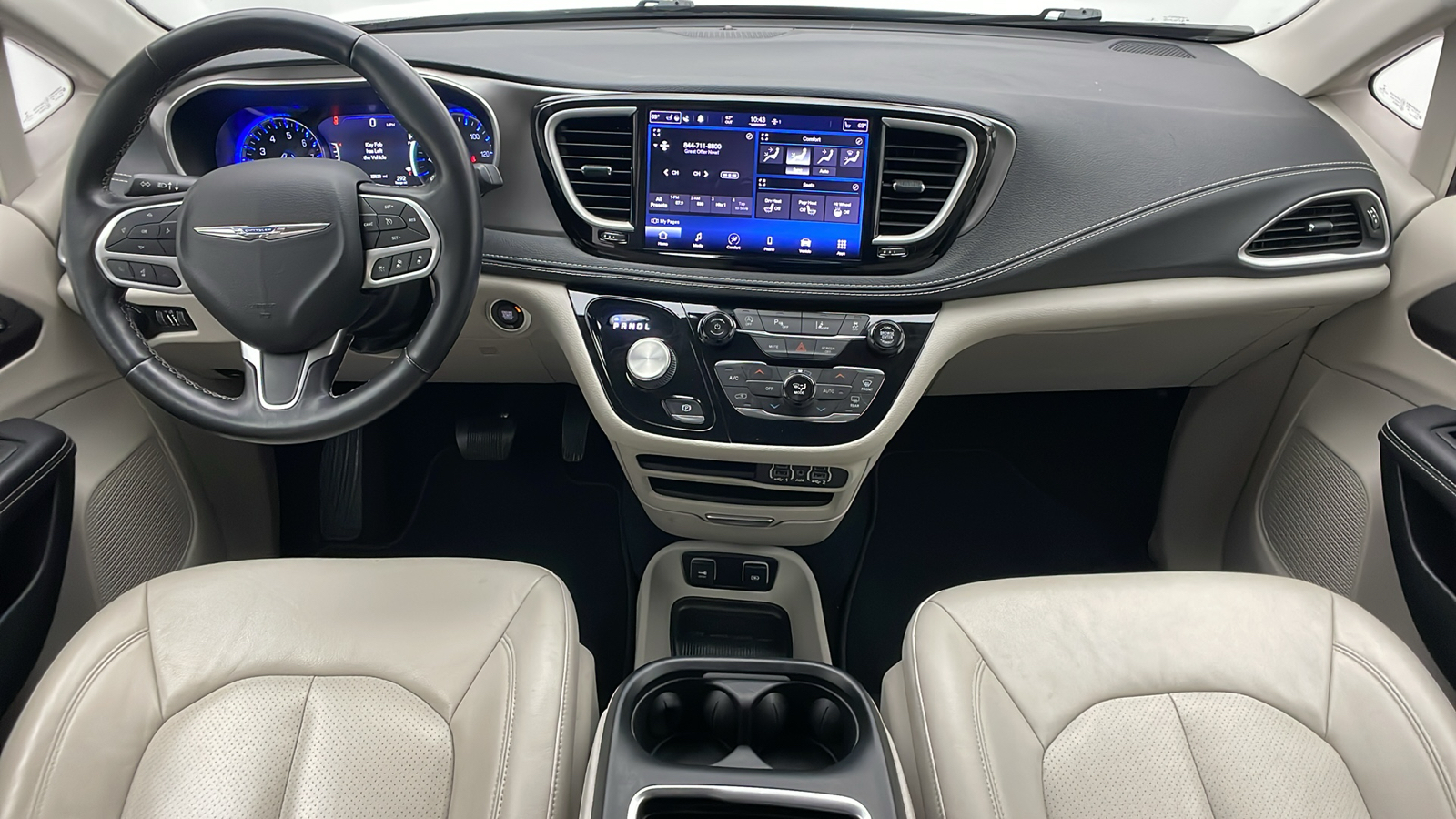 2021 Chrysler Pacifica Touring L 6