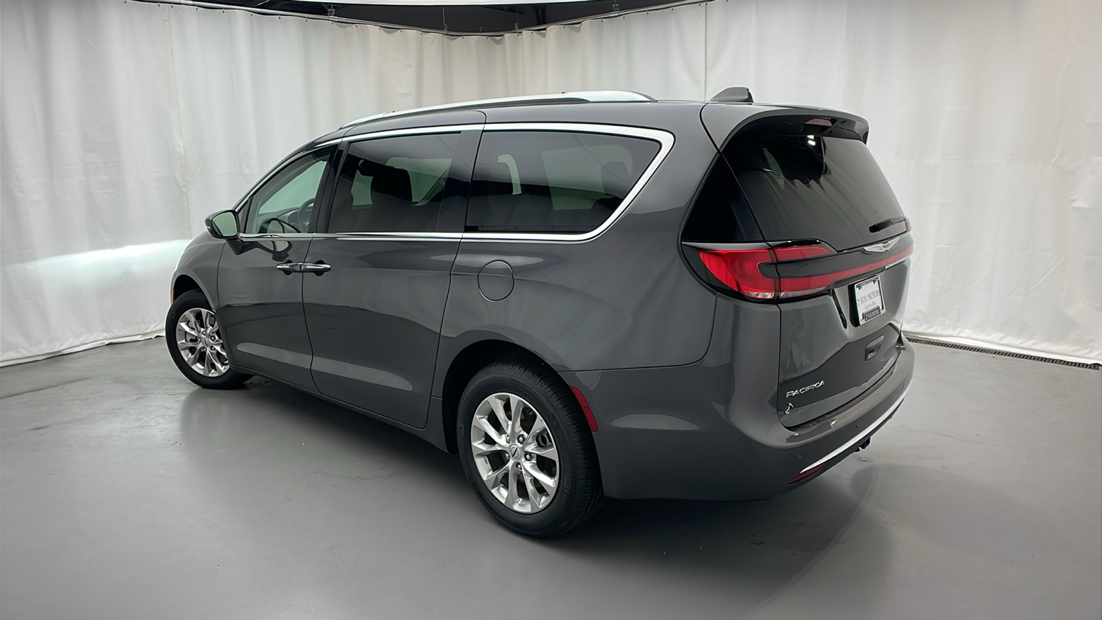 2021 Chrysler Pacifica Touring L 37