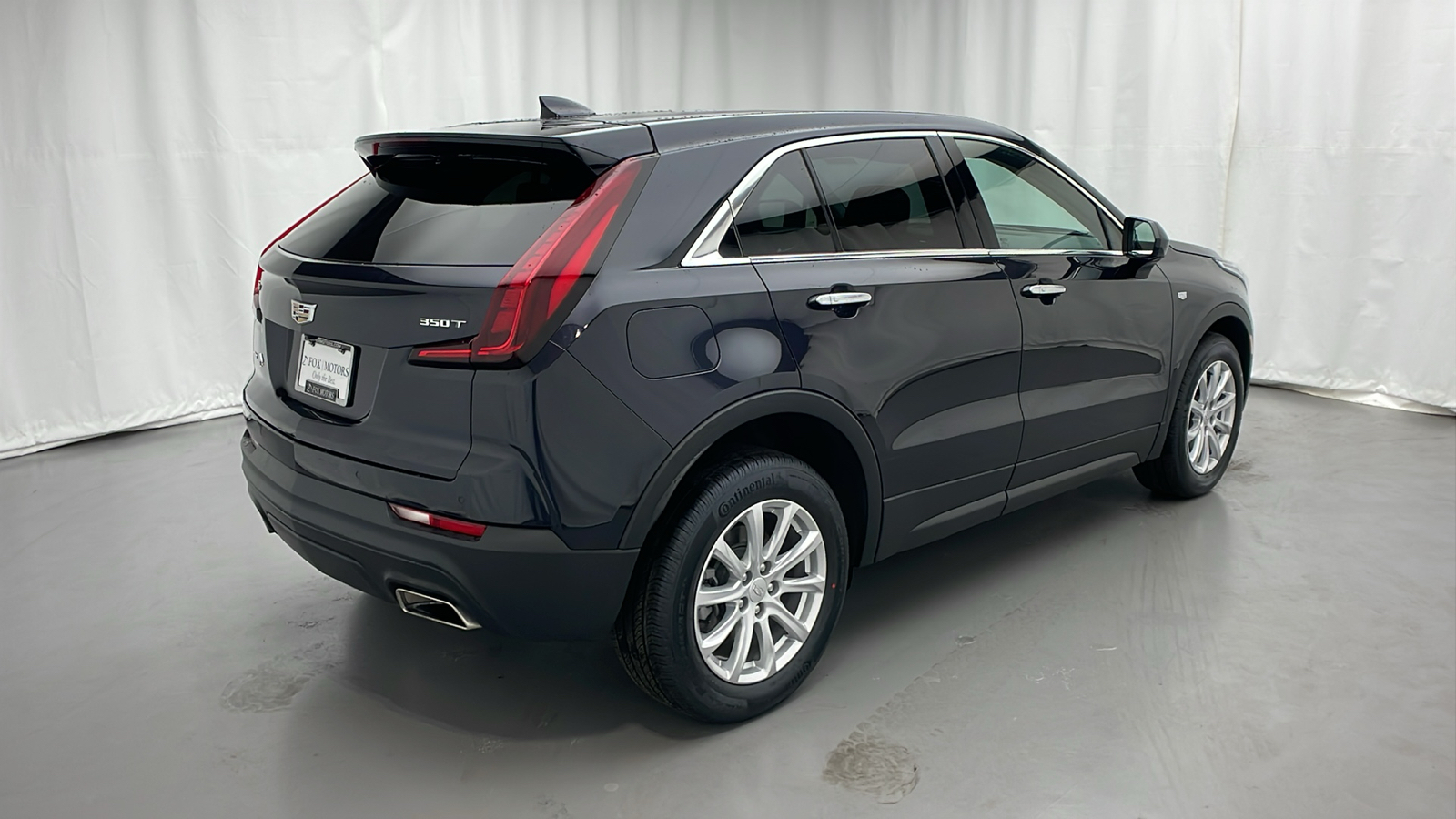 2022 Cadillac XT4 Luxury 3