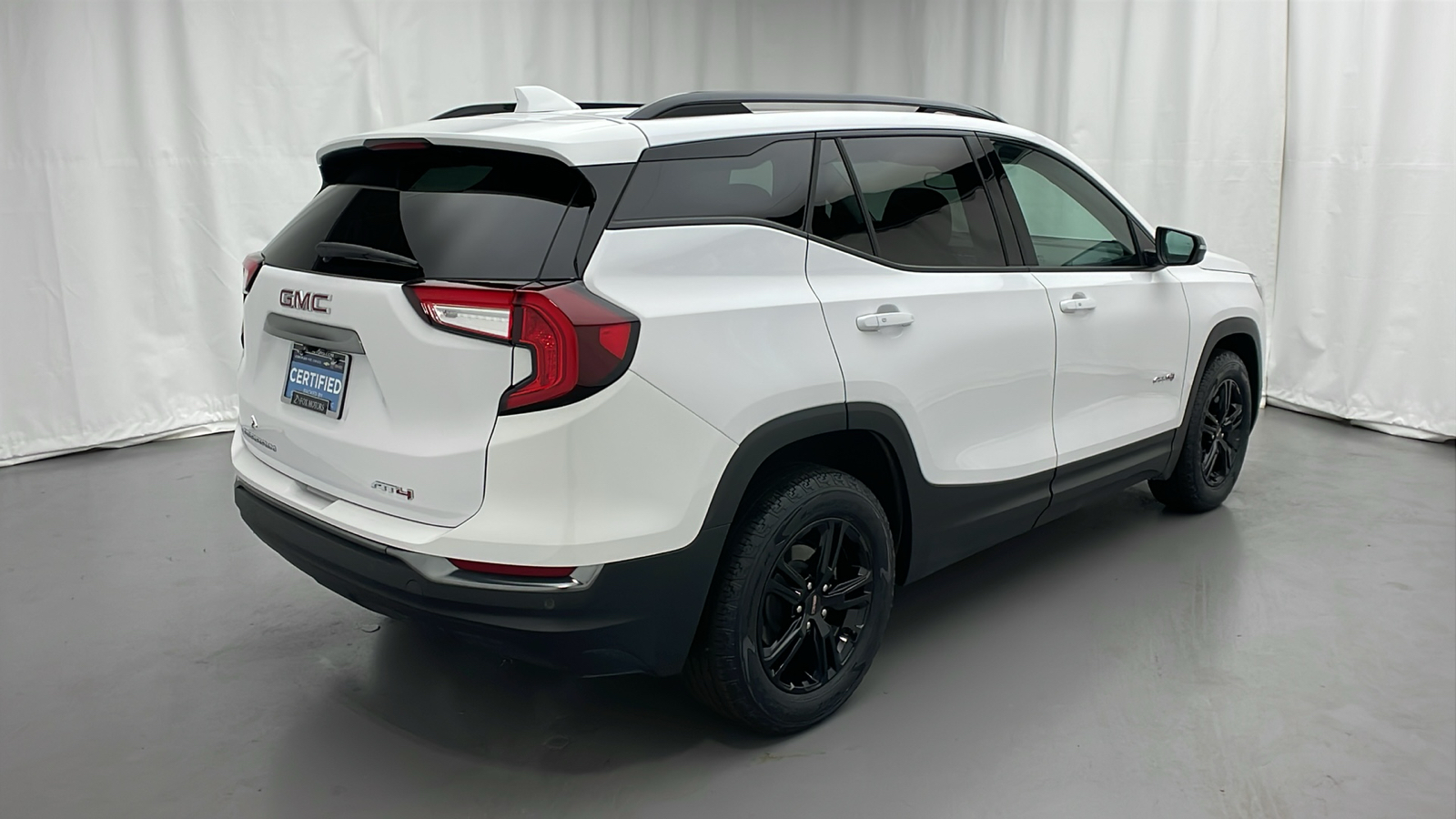 2022 GMC Terrain AT4 3