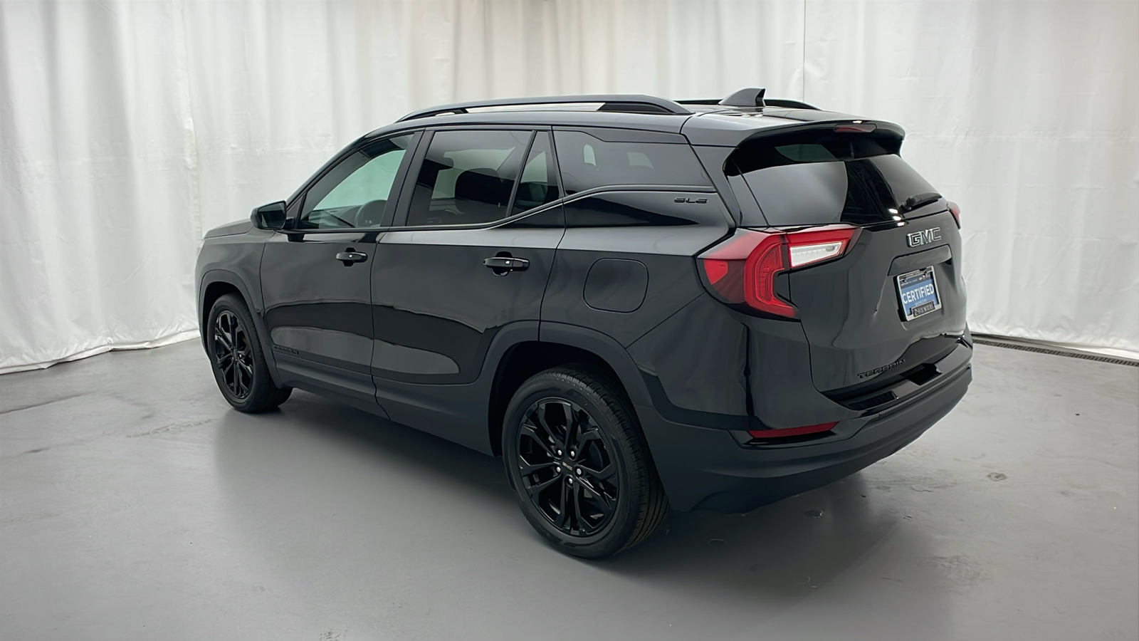 2022 GMC Terrain SLE 4