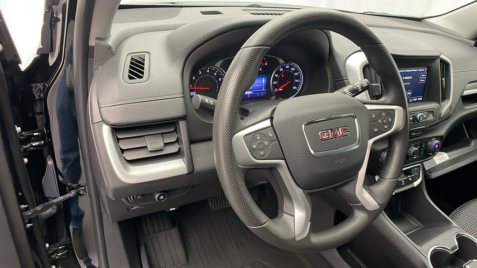 2022 GMC Terrain SLE 12