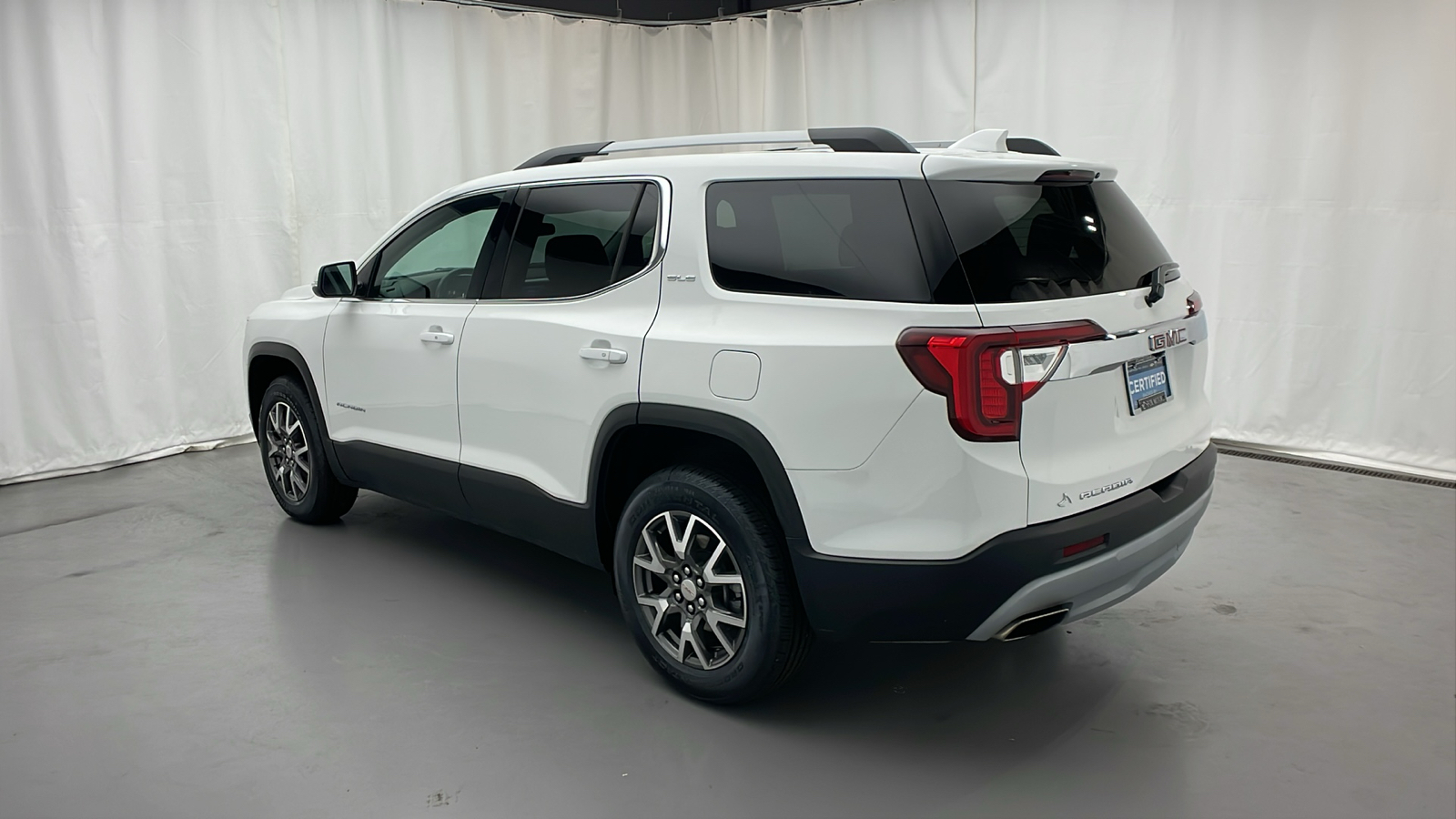 2022 GMC Acadia SLE 4